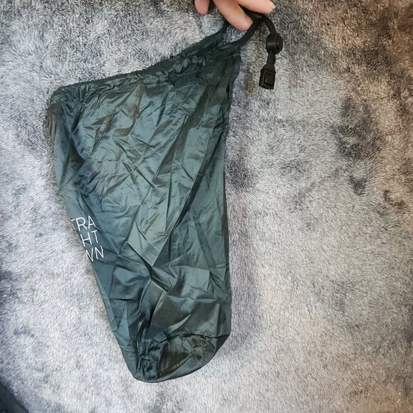 UNIQLO Ultra Light Down Vest Lightweight Green Large Zip Pockets w/bag Outdoor - Picture 7 of 8